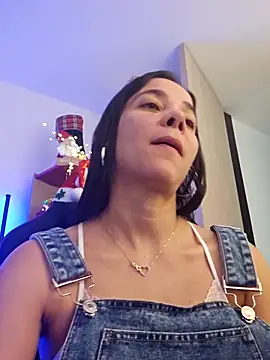 Snapshot of miaeyes chatting on 12-22-25, 01:19 miaeyes online show from 12-22-25, 01:19