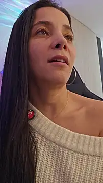 Snapshot of miaeyes chatting on 01-07-26, 02:19 miaeyes online show from 01-07-26, 02:19