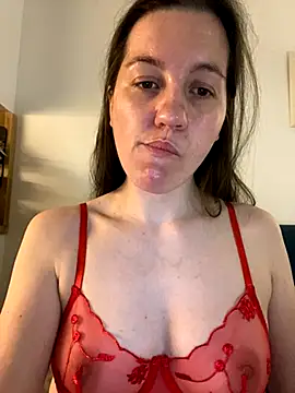 Snapshot of Nicole-Ray chatting on 11-23-25, 08:30 Nicole-Ray online show from 11-23-25, 08:30