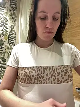 Snapshot of Nicole-Ray chatting on 01-14-26, 07:19 Nicole-Ray online show from 01-14-26, 07:19