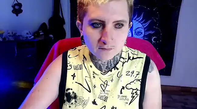 Snapshot of Marieblueeyes chatting on 01-14-25, 12:33 Marieblueeyes online show from 01-14-25, 12:33
