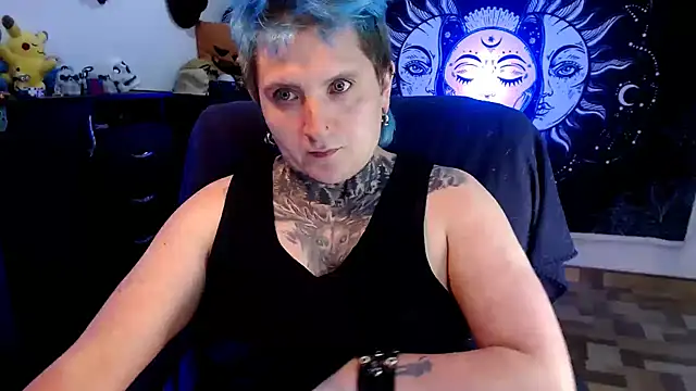 Snapshot of Marieblueeyes chatting on 02-04-25, 01:02 Marieblueeyes online show from 02-04-25, 01:02