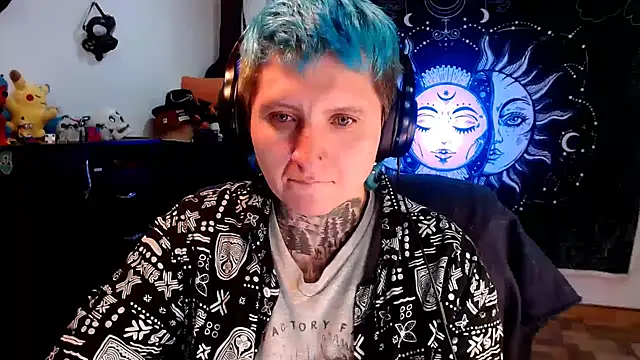 Snapshot of Marieblueeyes chatting on 02-05-25, 02:19 Marieblueeyes online show from 02-05-25, 02:19