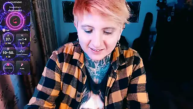 Snapshot of Marieblueeyes chatting on 11-08-25, 07:08 Marieblueeyes online show from 11-08-25, 07:08