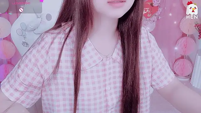 Snapshot of hen237 chatting on 02-06-26, 01:10 hen237 online show from 02-06-26, 01:10