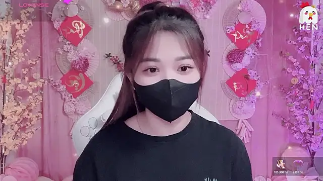 Snapshot of hen237 chatting on 02-14-26, 07:10 hen237 online show from 02-14-26, 07:10