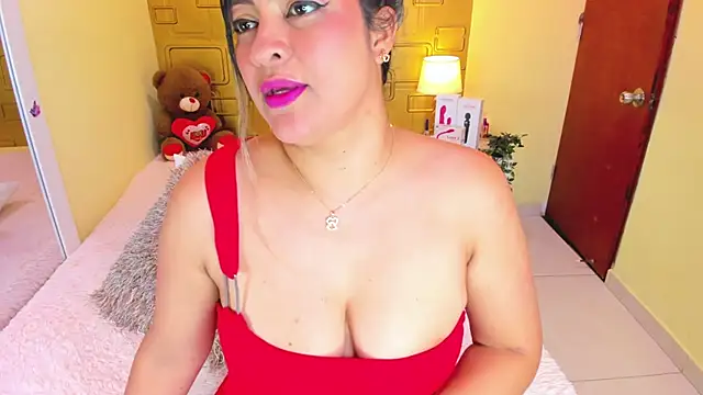 Julia Haye online show from 10-27-25, 02:26