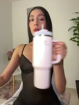 Snapshot of SelenaStone chatting on 03-13-25, 10:32 SelenaStone online show from 03-13-25, 10:32