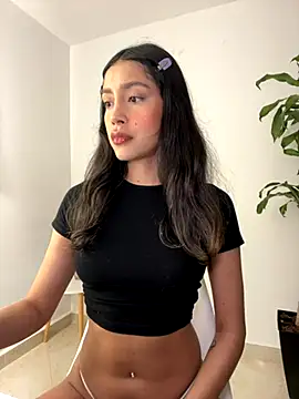 Snapshot of SelenaStone chatting on 11-06-25, 11:37 SelenaStone online show from 11-06-25, 11:37