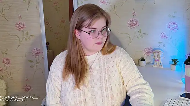 sinnamon  online show from 10-24-25, 06:59