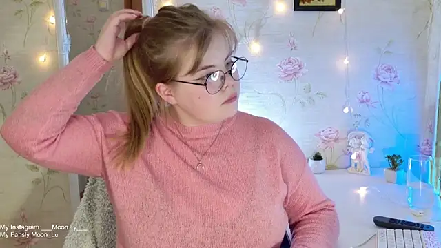 sinnamon  online show from 11-01-25, 04:42