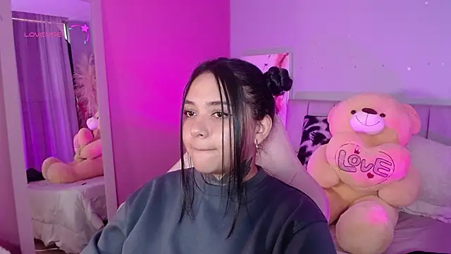 Snapshot of kim_blake chatting on 01-10-25, 08:15 kim blake online show from 01-10-25, 08:15