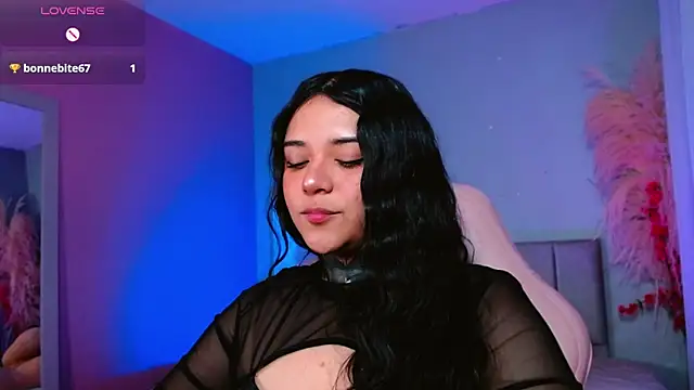 Snapshot of kim_blake chatting on 02-04-25, 05:45 kim blake online show from 02-04-25, 05:45