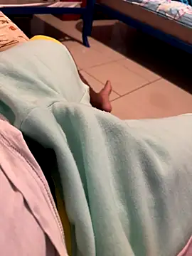 Ray Ares online show from 10-01-25, 01:44