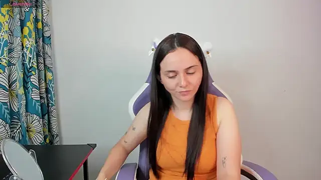 Snapshot of lucia_s1 chatting on 02-21-26, 10:55 lucia s1 online show from 02-21-26, 10:55