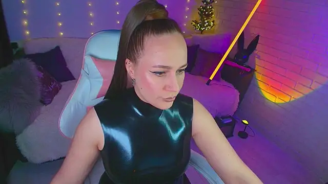 pepper cat  online show from 04-09-26, 11:21