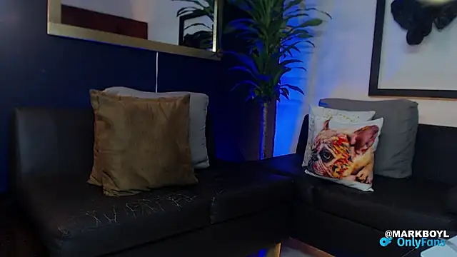 Markboyl online show from 12-14-24, 01:05