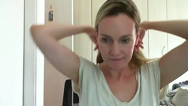 Annylove1 online show from 01-30-25, 02:15