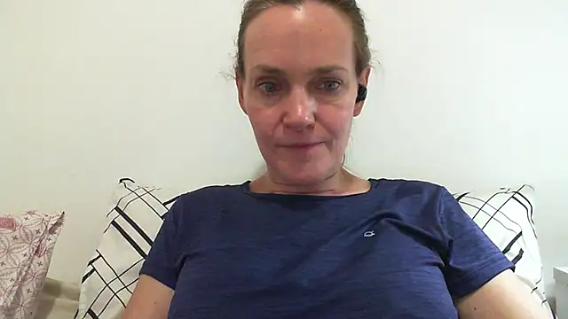 Snapshot of Annylove1 chatting on 03-14-25, 08:49 Annylove1 online show from 03-14-25, 08:49