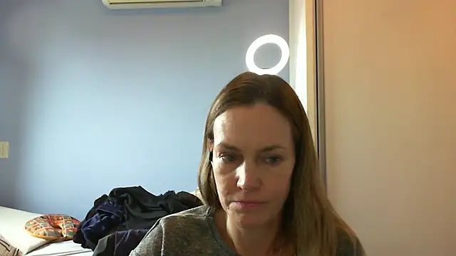 Snapshot of Annylove1 chatting on 11-07-25, 10:37 Annylove1 online show from 11-07-25, 10:37