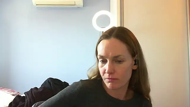 Snapshot of Annylove1 chatting on 11-11-25, 03:56 Annylove1 online show from 11-11-25, 03:56