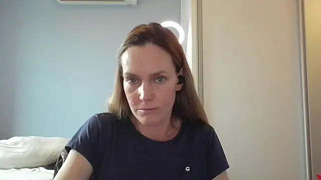 Snapshot of Annylove1 chatting on 11-24-25, 03:45 Annylove1 online show from 11-24-25, 03:45