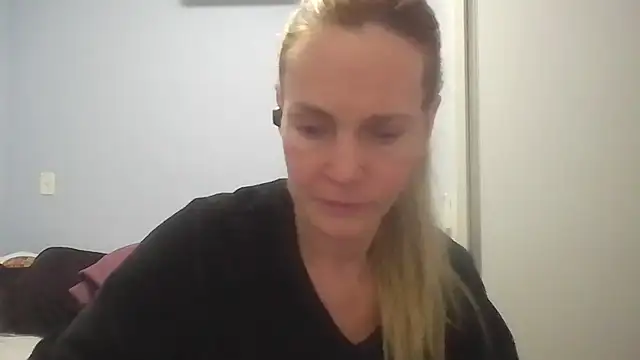 Annylove1 online show from 06-22-26, 12:35