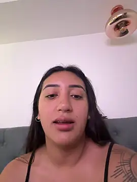 Hannahoff online show from 02-14-25, 06:08