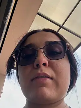 Snapshot of Danii_vg1 chatting on 06-24-26, 05:12 Danii vg1 online show from 06-24-26, 05:12