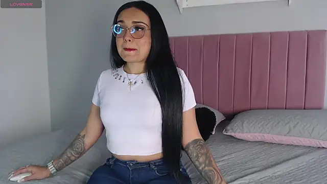 Snapshot of Danii_vg1 chatting on 07-10-26, 12:19 Danii vg1 online show from 07-10-26, 12:19