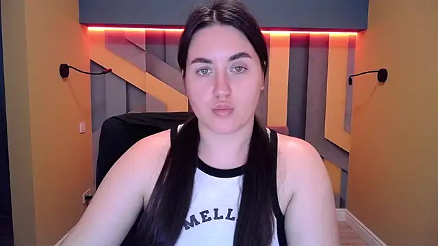 Roxie Bradley online show from 12-21-24, 09:55