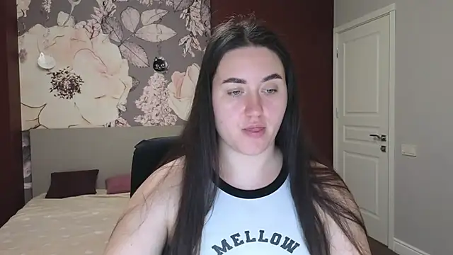 Roxie Bradley online show from 12-25-24, 07:03