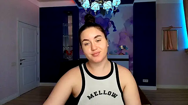 Roxie Bradley online show from 01-06-25, 06:58