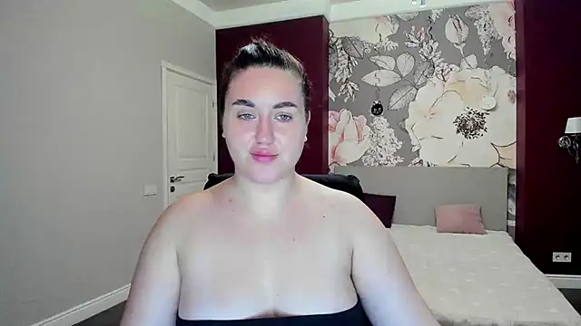 Roxie Bradley online show from 11-28-25, 07:00