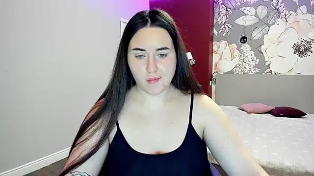 Snapshot of Roxie_Bradley chatting on 02-26-26, 07:29 Roxie Bradley online show from 02-26-26, 07:29