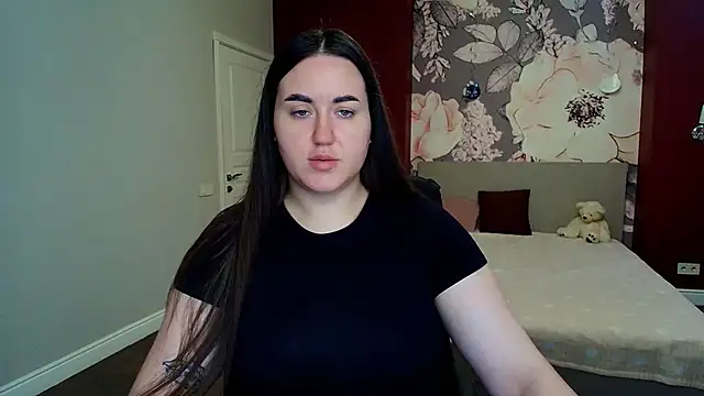 Roxie Bradley online show from 07-14-26, 05:34