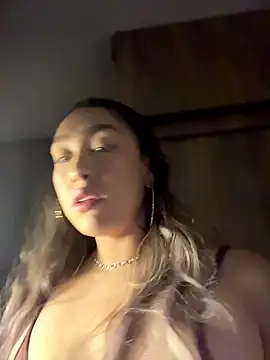 Im sophiie online show from 12-19-25, 06:53