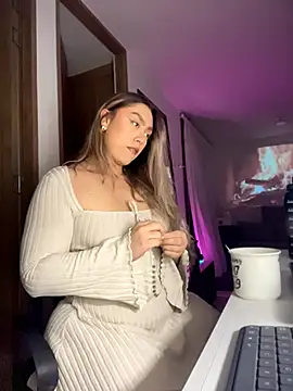 Im sophiie online show from 03-13-26, 06:42