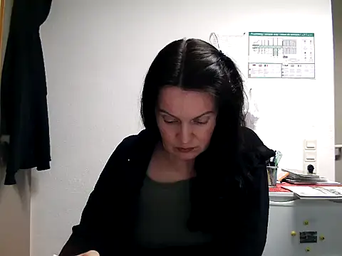 LoveNBloom online show from 04-06-26, 06:42