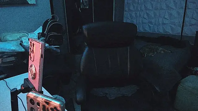 sheylagoddess11 online show from 09-20-25, 04:02