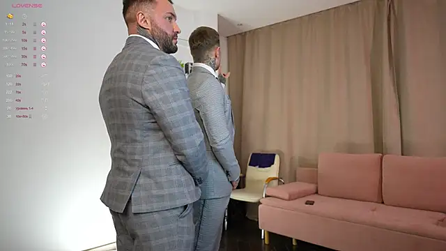 Snapshot of Demianblake chatting on 11-06-25, 06:42 Demianblake online show from 11-06-25, 06:42