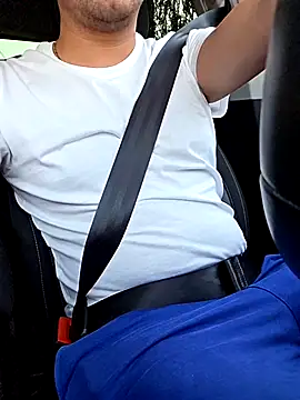 Snapshot of mailon02 chatting on 10-11-25, 03:21 mailon02 online show from 10-11-25, 03:21