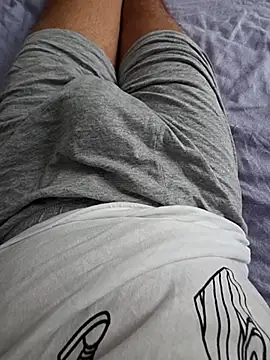 Snapshot of mailon02 chatting on 10-12-25, 08:24 mailon02 online show from 10-12-25, 08:24