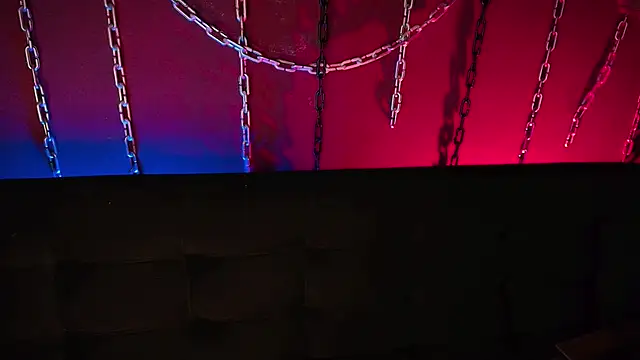 Snapshot of Laura_takint chatting on 01-03-25, 08:11 Laura takint online show from 01-03-25, 08:11