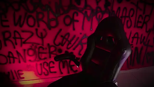 Snapshot of Laura_takint chatting on 02-13-25, 03:56 Laura takint online show from 02-13-25, 03:56