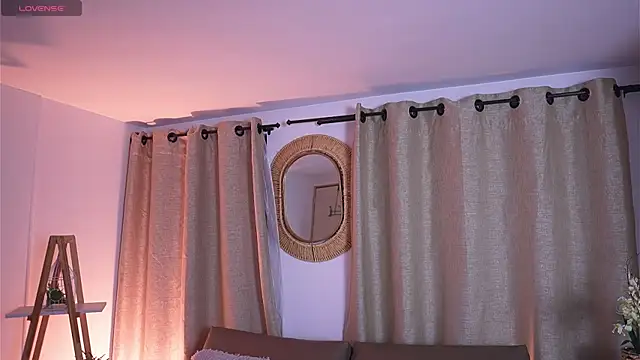 Valeriestyle online show from 11-17-25, 03:56