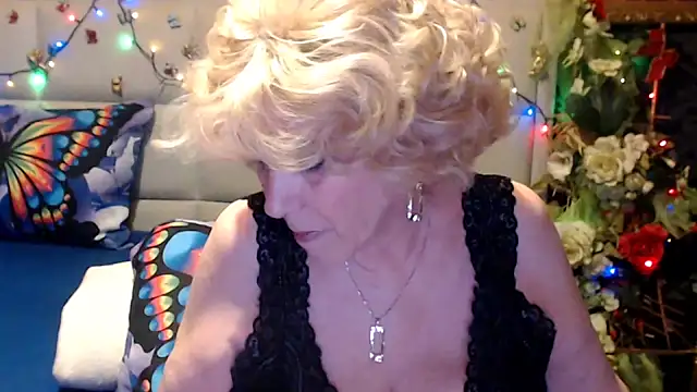 HappyWomanOn online show from 04-29-26, 06:03