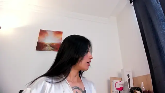 nia  white online show from 01-09-26, 07:59