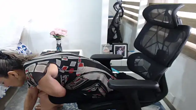 jesy hot online show from 05-20-26, 07:09