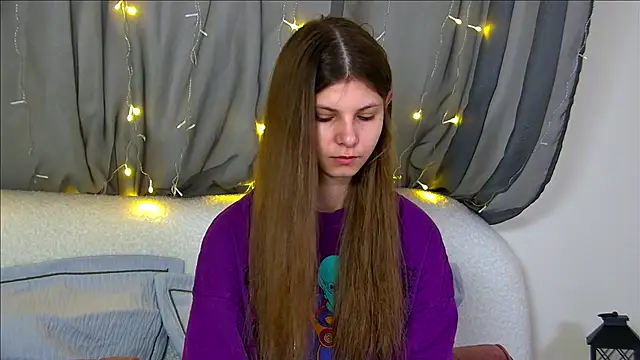 AudreyBarlow online show from 10-28-25, 06:28